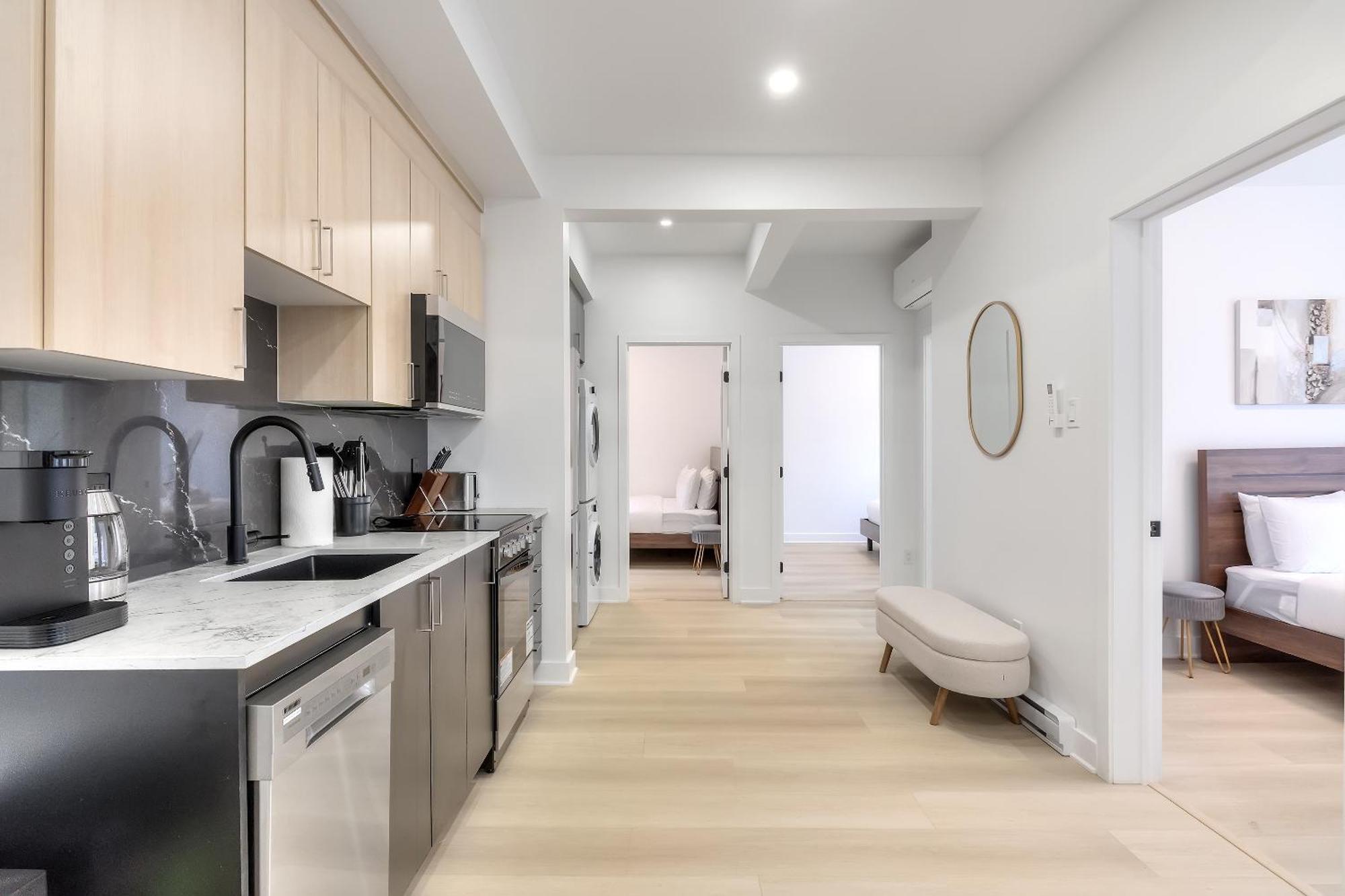 Free Indoor Parking Cozy & Spacious Condo In Heart Of Downtown 몬트리올 외부 사진